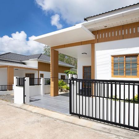 Villa Sunrise Garden A181 Ban Muang Mai Bagian luar foto