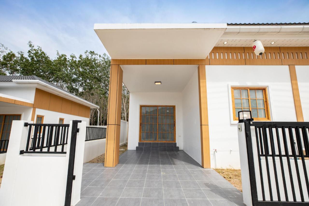 Villa Sunrise Garden A181 Ban Muang Mai Bagian luar foto